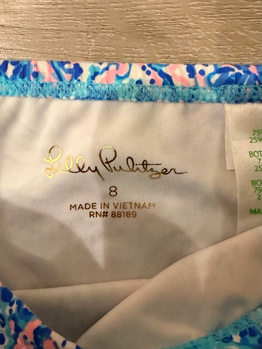 Girls' Lilly Pulitzer Long-Sleeve Rash Guard Swim Set - Picture 2 of 3